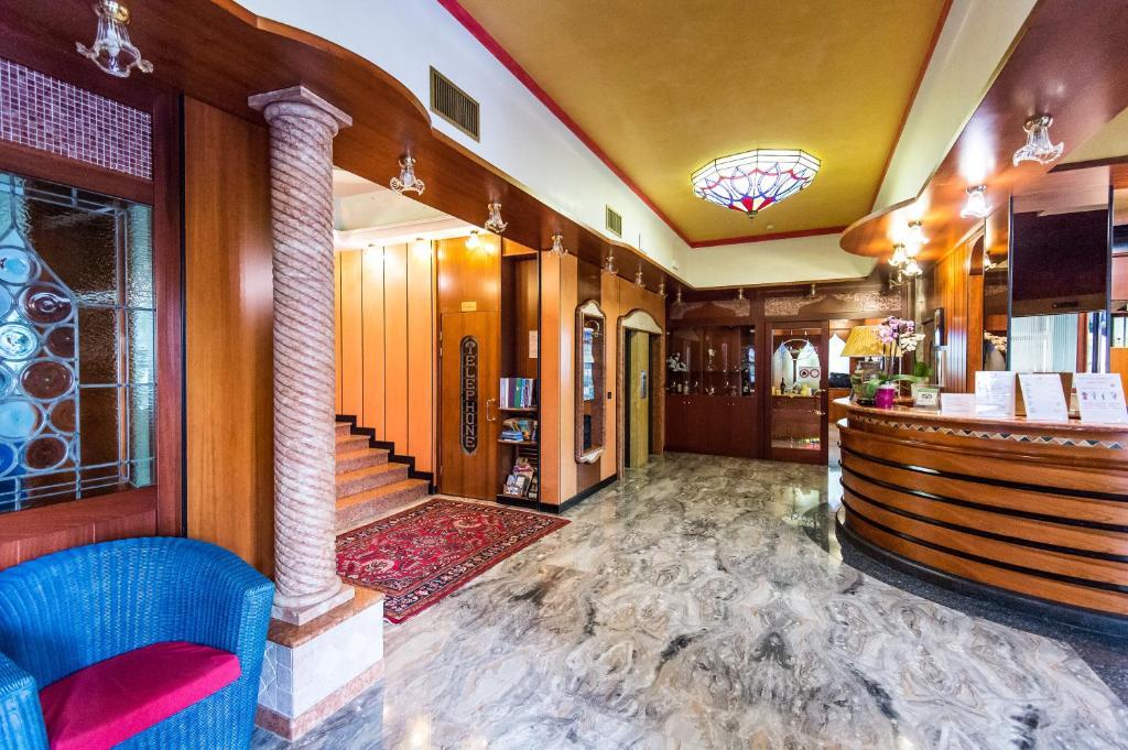 Hotel Brioni Mare Лидо-ди-Езоло Экстерьер фото