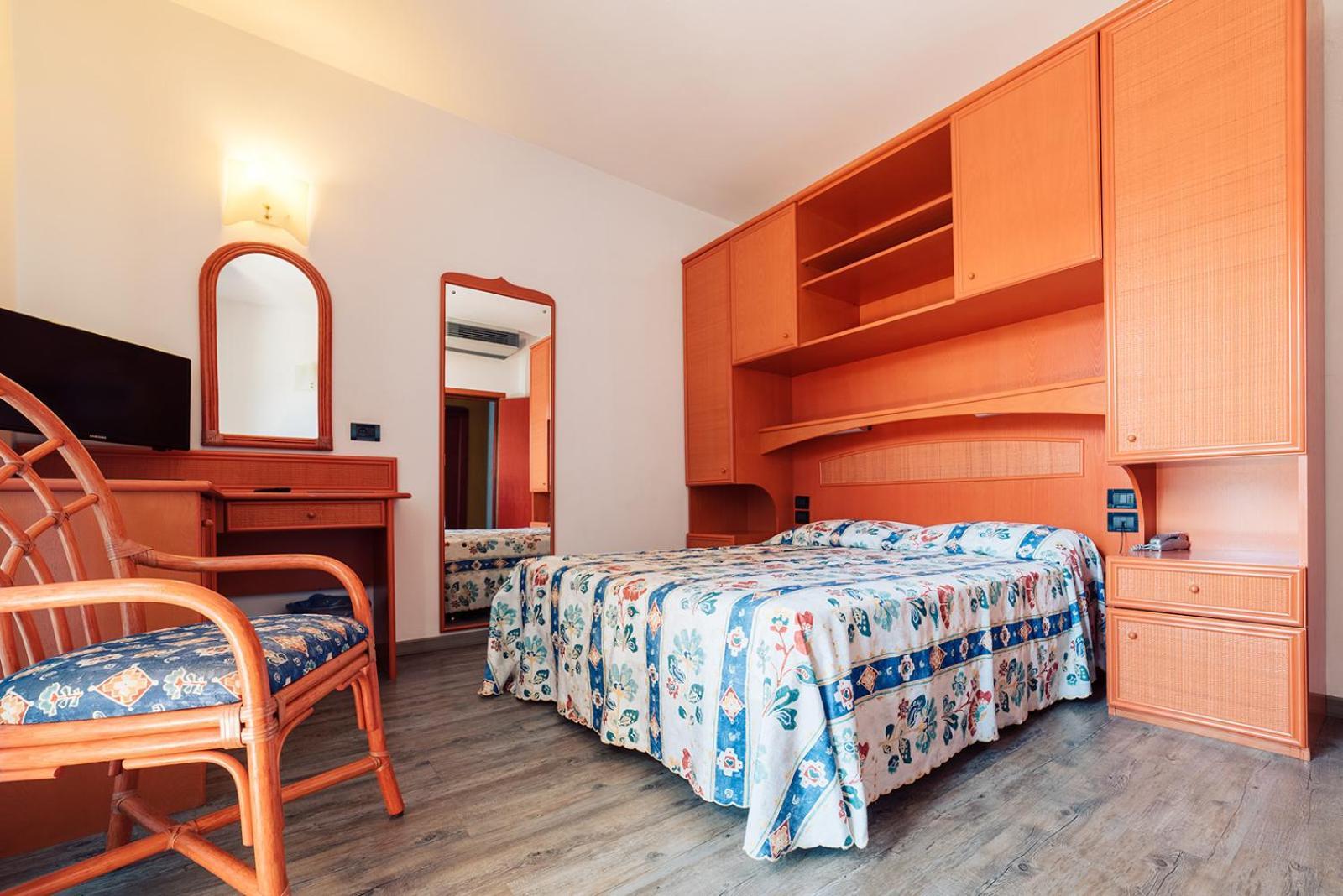 Hotel Brioni Mare Лидо-ди-Езоло Экстерьер фото